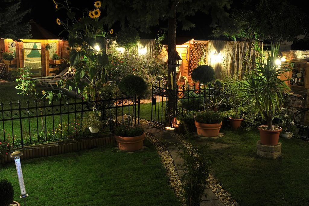 Sopron Eszter Apartman Zimmer foto