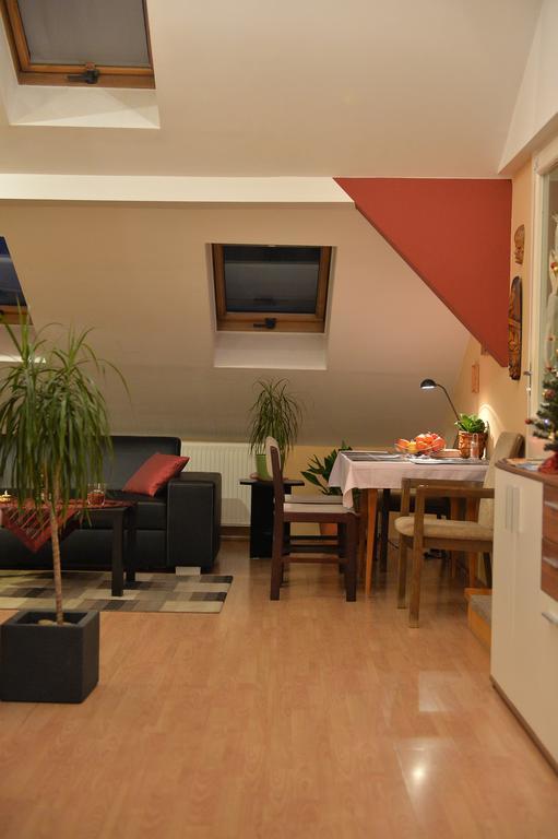 Sopron Eszter Apartman Zimmer foto